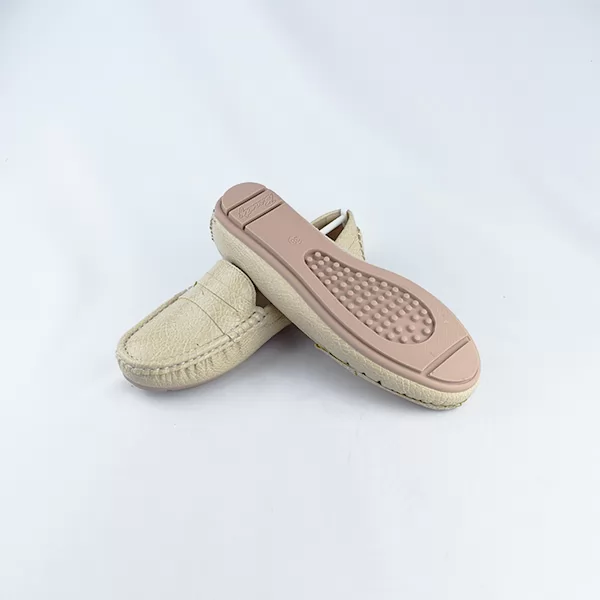 Mocassin pour femme M2023-1 beige  ...........  miniature